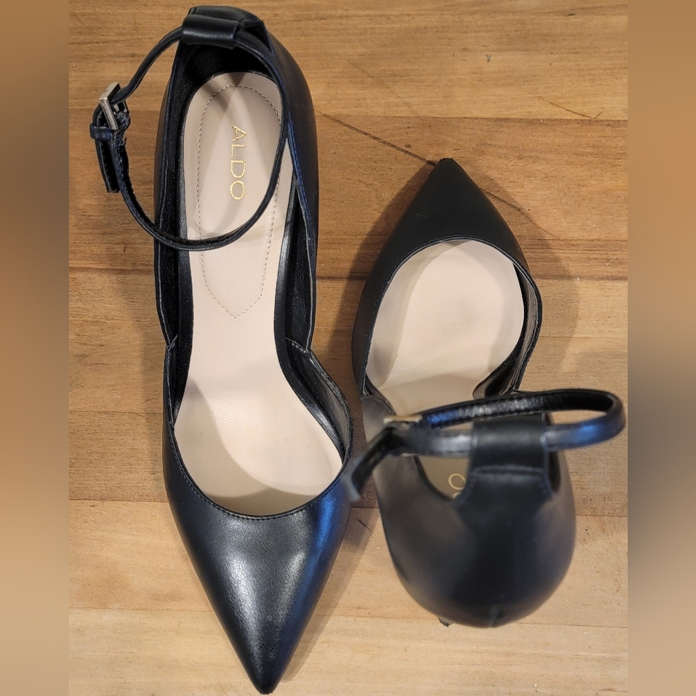 Sexy Aldo Strappy Stiletto Heels Size 8.5